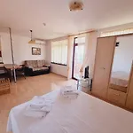 Lejlighedshotel Etara 4 Complex 4*
