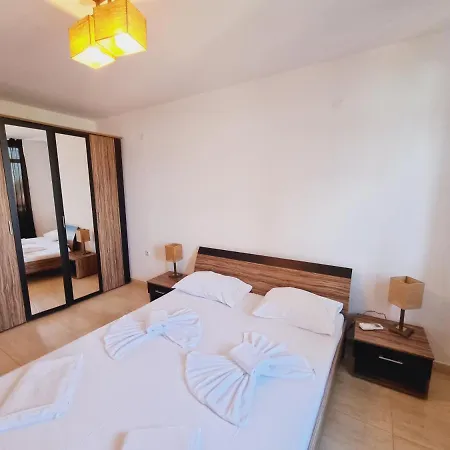 Etara 4 Complex Апартхотел Свети Влас